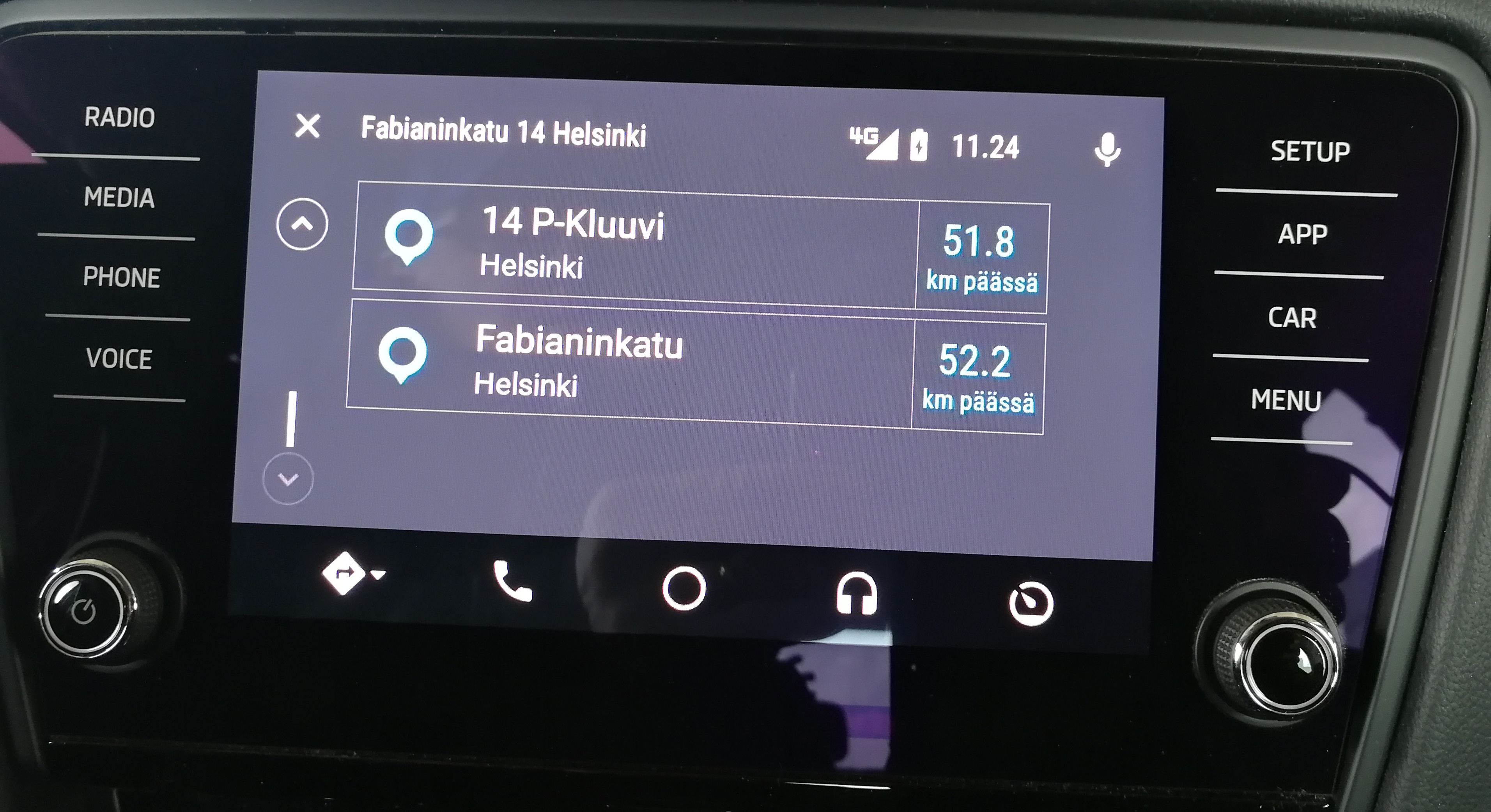 Waze ehdottaa vain tien tarkkuudella