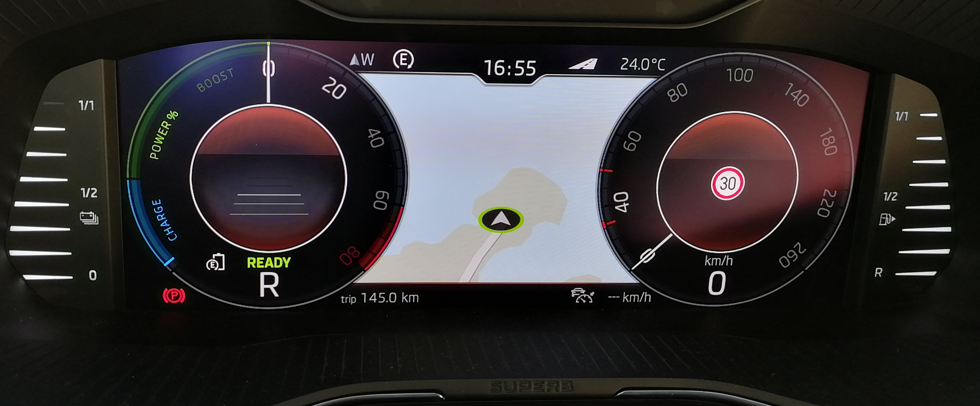 Skoda Superb navigator in the instrument cluster